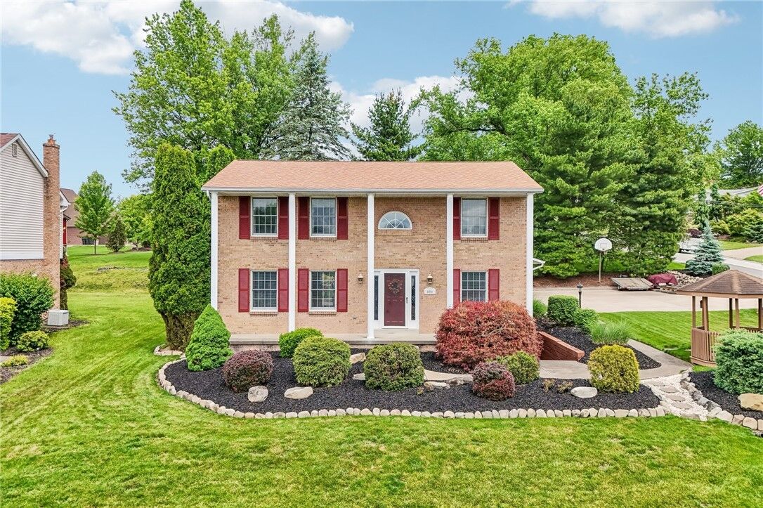 Property Photo:  801 Sean Court  PA 15025 