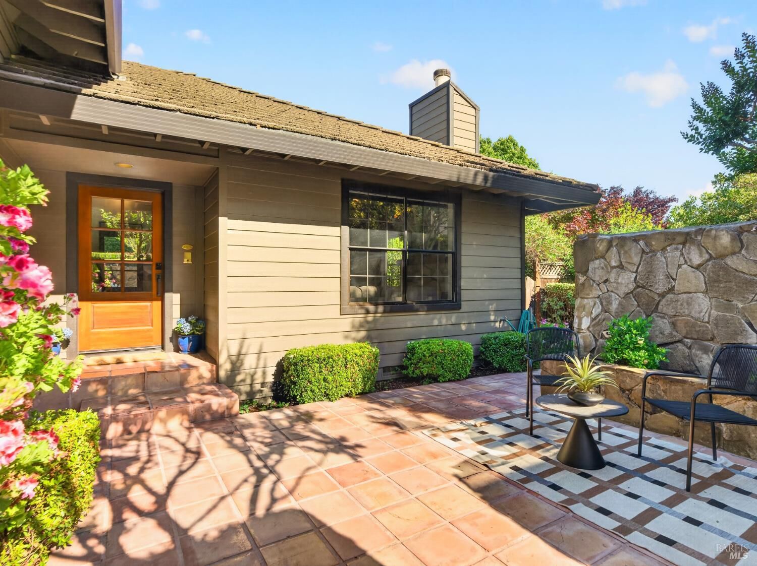 Property Photo:  18 Clement Court  CA 94558 