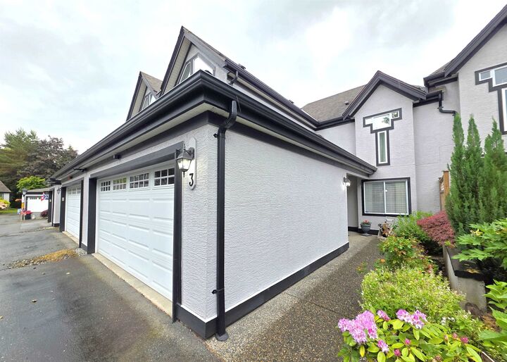 Property Photo: 8567 164 Street 3 BC V4N 3K4