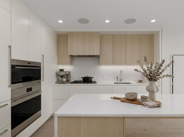 7433 Cambie Street 2501 — photo 1