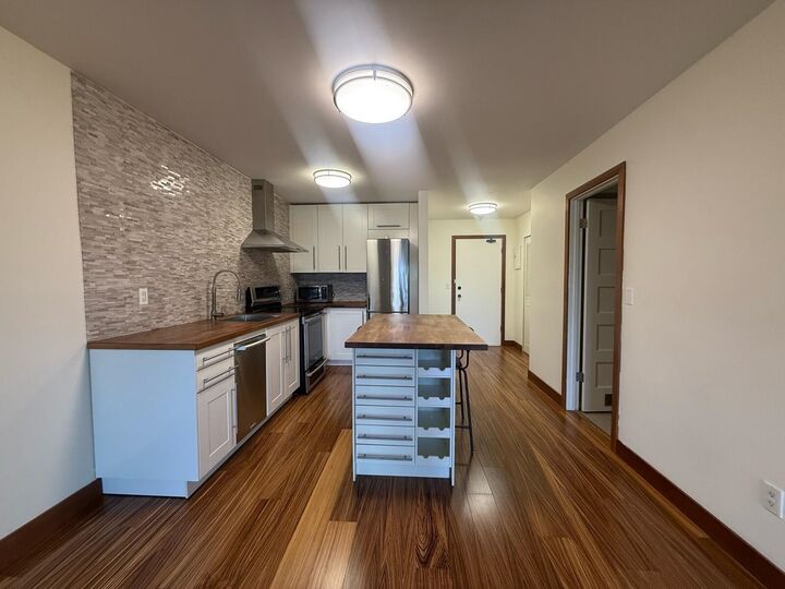 Property Photo:  1266 West 13th Avenue 305  BC V6H 1N6 