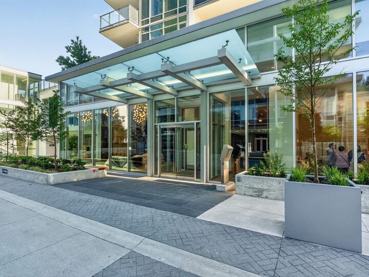 Property Photo: 2381 Beta Avenue 605 BC V5C 0P7