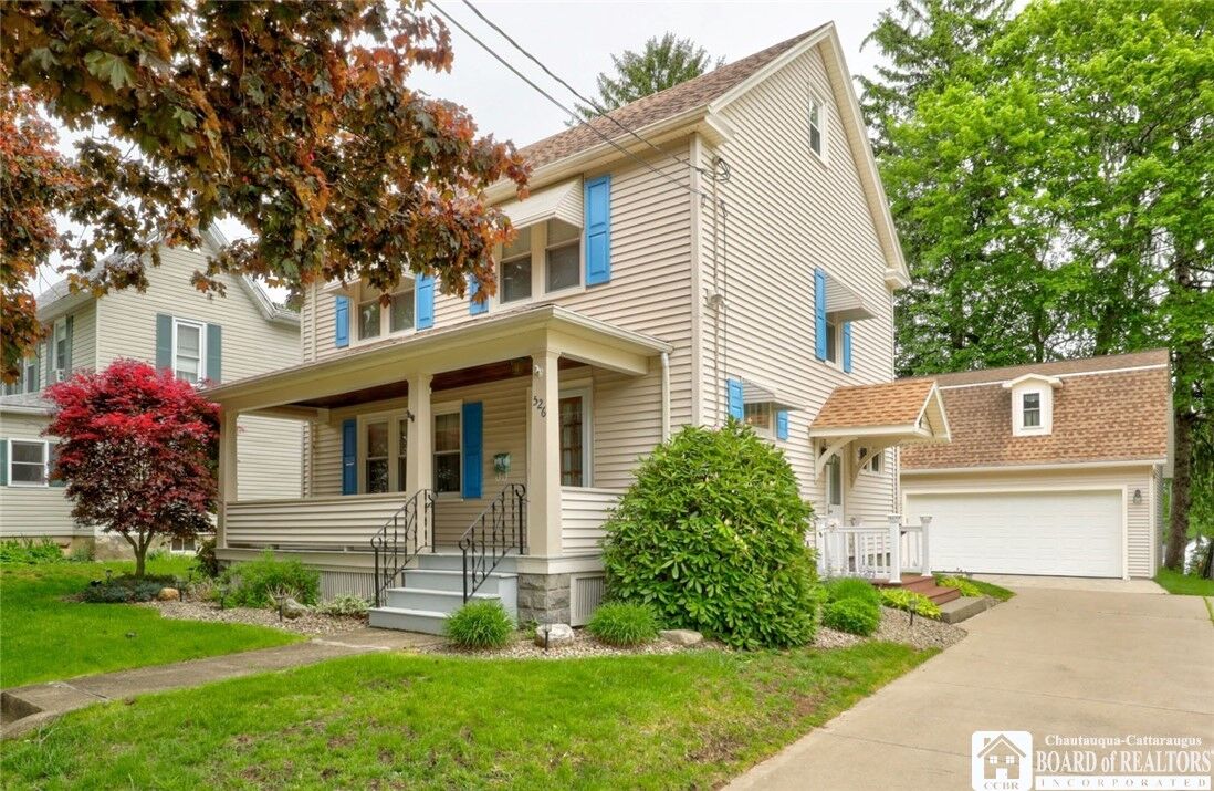 Property Photo:  526 Stowe Street  NY 14701 