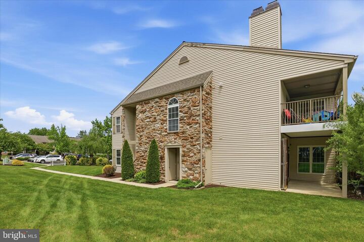 Property Photo:  223 Greenview Drive  PA 17601 