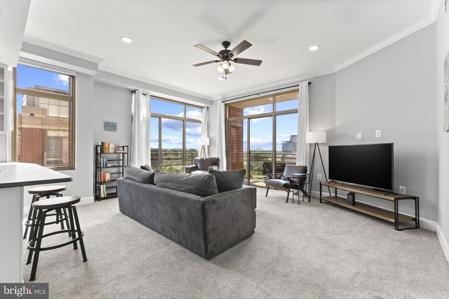 Property Photo: 3600 S Glebe Road 623W VA 22202
