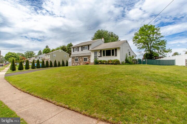 Property Photo:  1264 Tulip Road  PA 18974 
