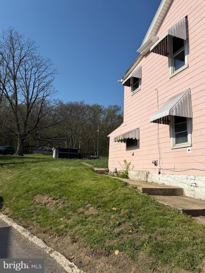 Property Photo: 1645 E Grand Avenue PA 17980