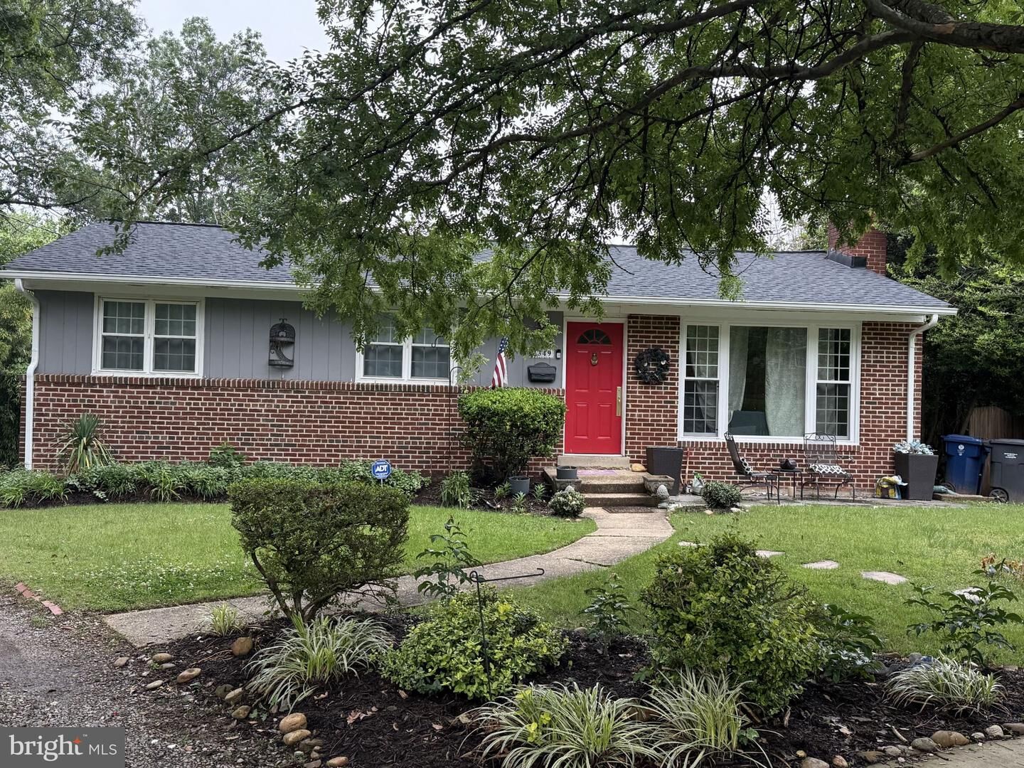 Property Photo:  2349 N Early Street  VA 22302 
