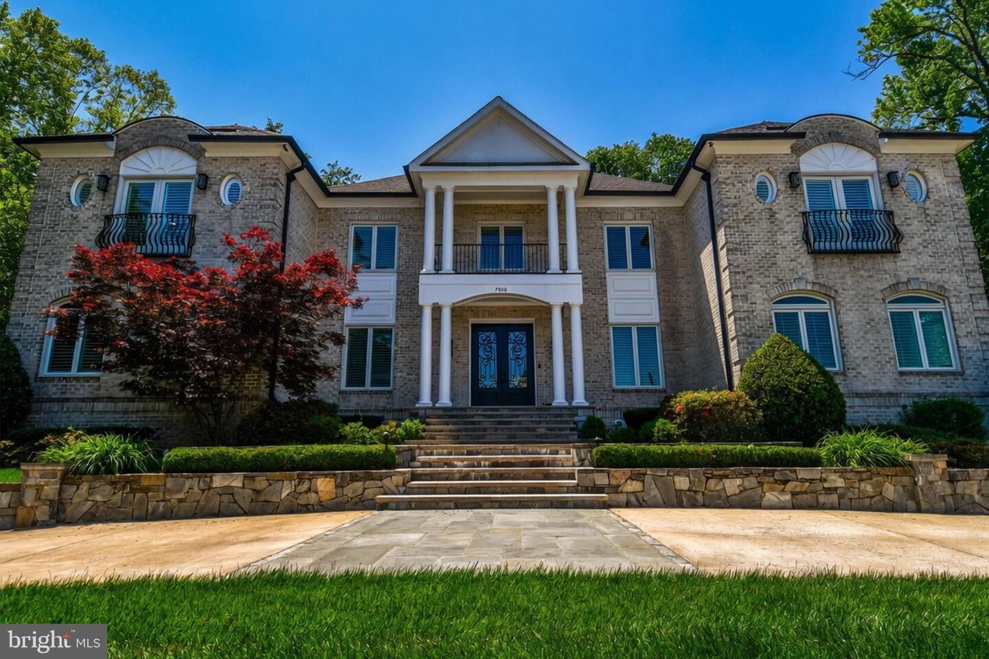 Property Photo: 7808 Southdown Road VA 22308