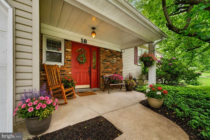 Property Photo:  18 Randi Way  NJ 08560 