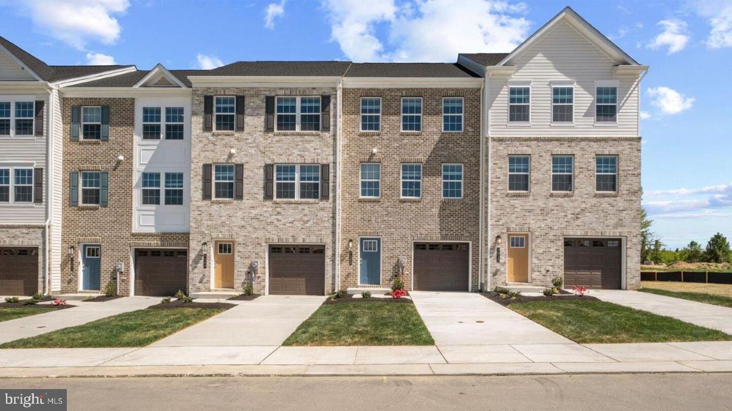 Property Photo: 7534 Silver Thread Way MD 20613