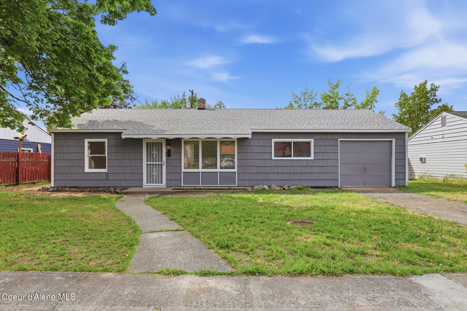 Property Photo: 5123 W Hoffman Pl WA 99205