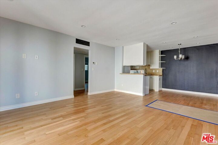 Property Photo: 5726 Woodman Ave CA 91401