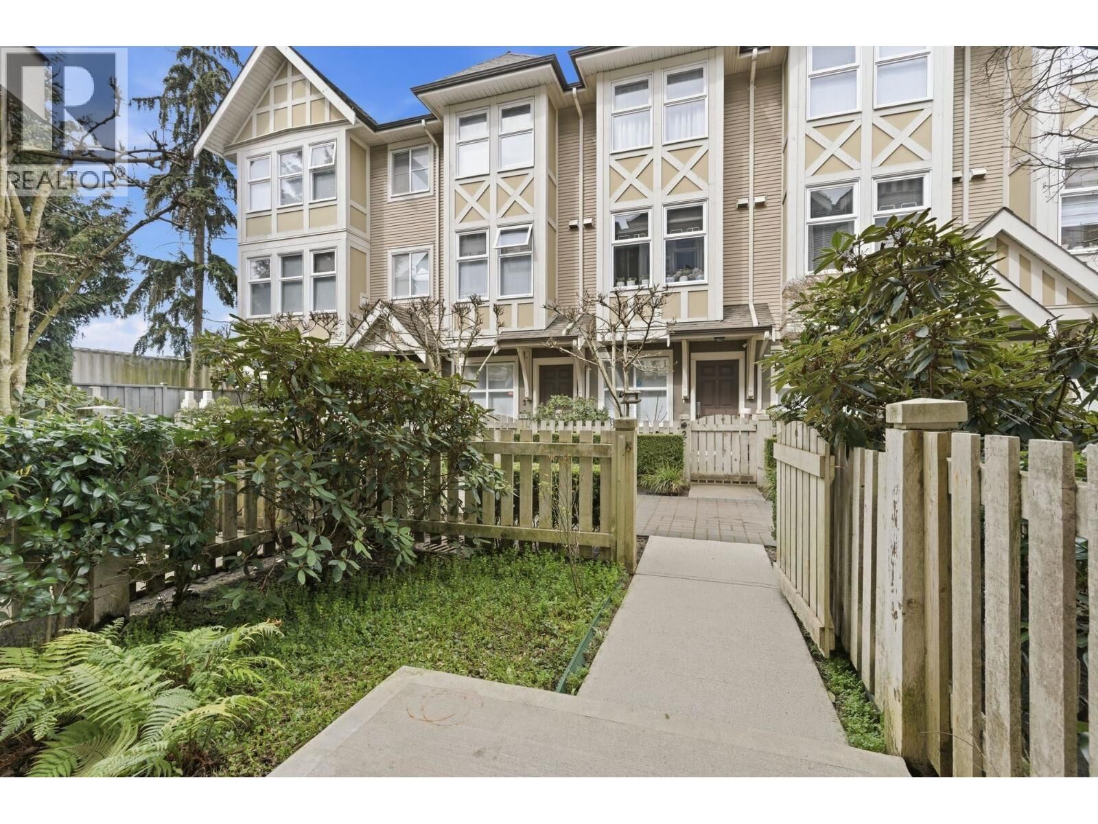 Property Photo:  9333 Ferndale Road 13  BC V6Y 1X4 
