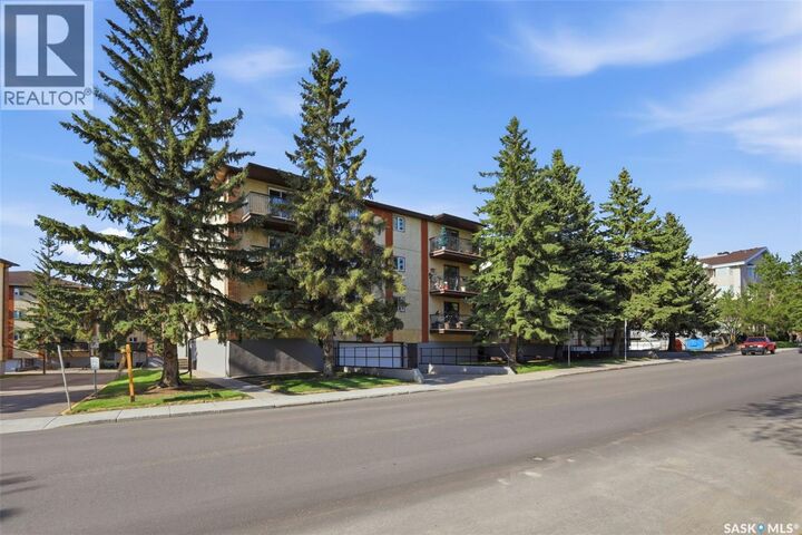 Photo de la propriété: 104 3120 Louise Street SK S7J 3L8