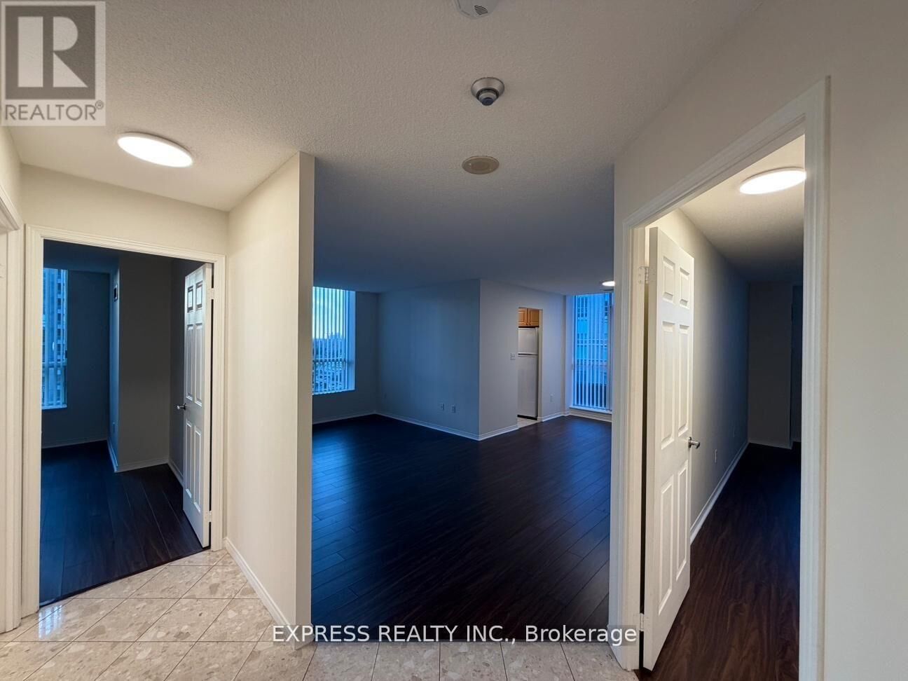 Property Photo:  39 Pemberton Avenue Ph05  ON M2M 4L6 