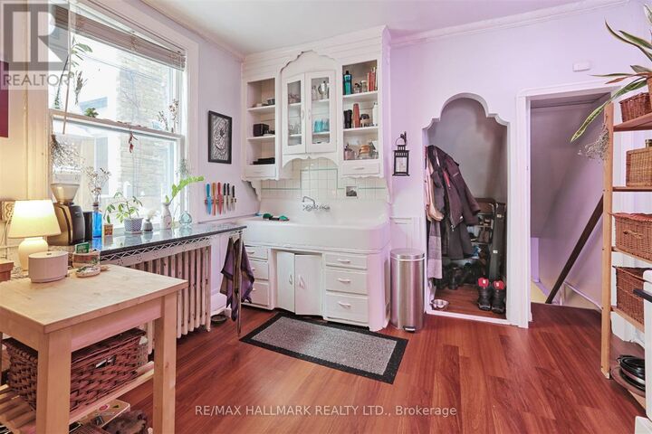 Property Photo: 155 Major Street Back ON M5S 2K9
