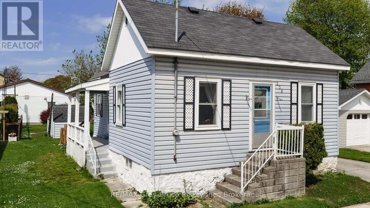 Property Photo:  236 2nd Avenue South  ON N0G 1L0 