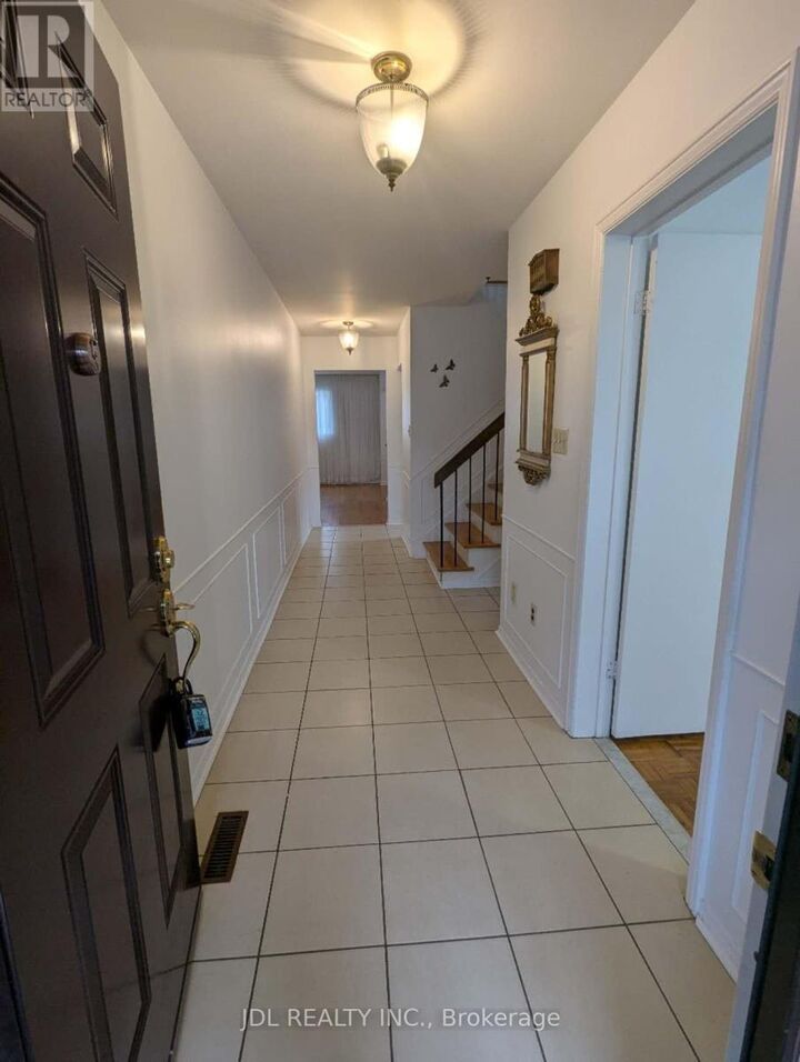 Property Photo:  22 Cudham Drive  ON M1S 2J6 