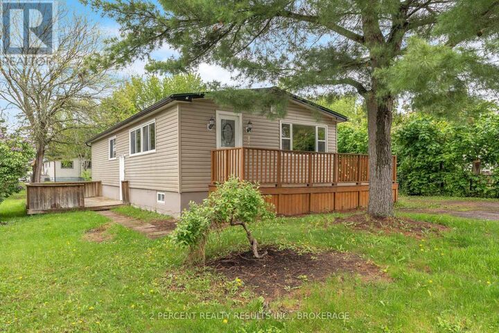 Property Photo:  479 Henrietta Street  ON K7G 1X8 