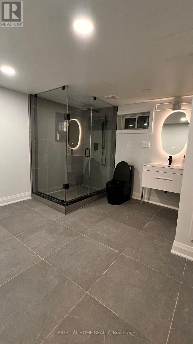 Property Photo: 107 Cherrywood Drive ON L3Y 2X6