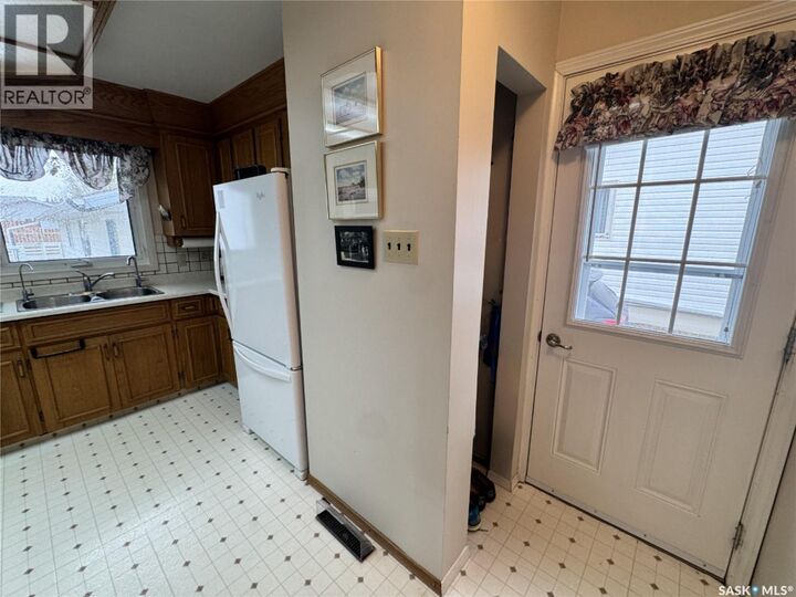 Property Photo: 423 7th Avenue W SK S0K 0M0