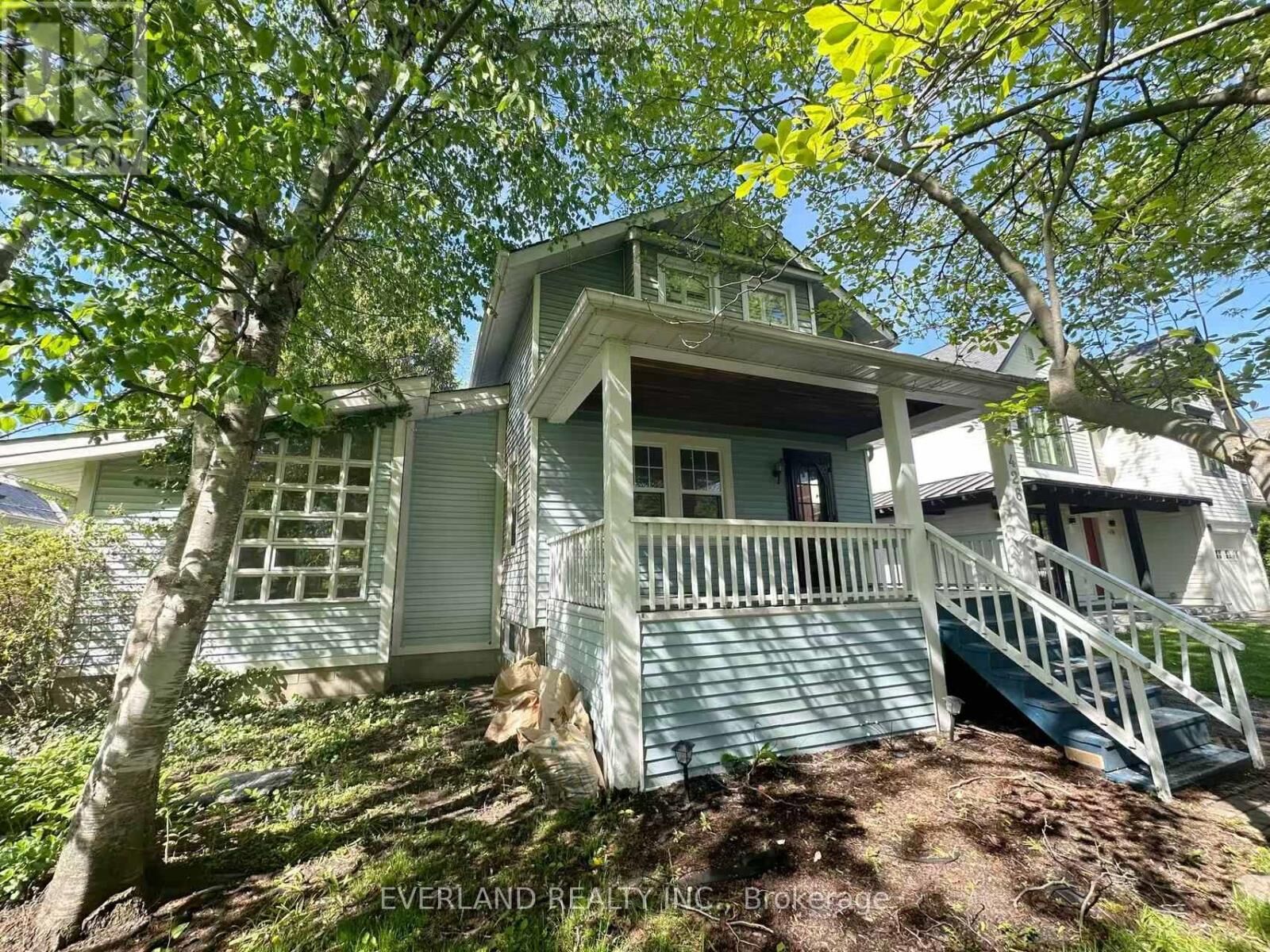 Property Photo: 426 Reynolds Street ON L6J 3M4