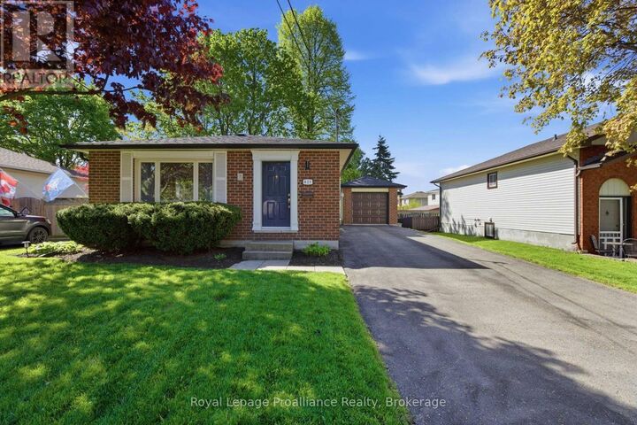 Property Photo: 629 Mackechnie Crescent ON K9A 4Y1