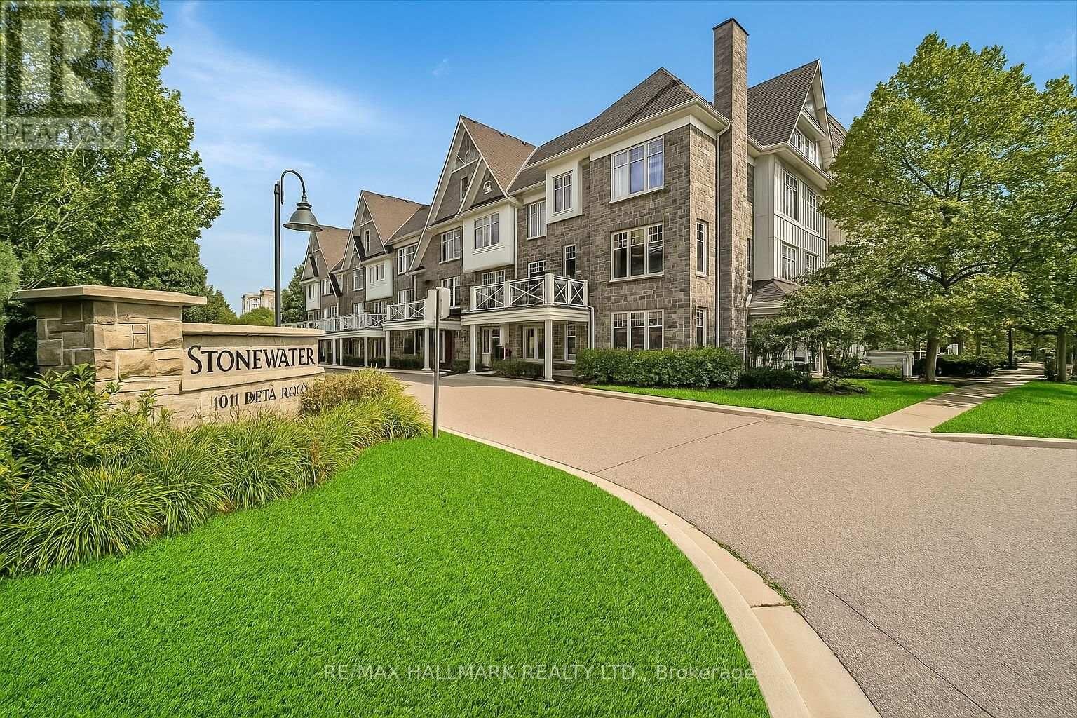 Property Photo:  1011 Deta Road 701  ON L5E 0A2 