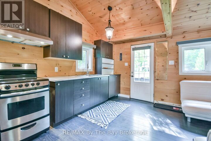 Property Photo:  578 Oxbow Park Drive  ON L9Z 2T8 