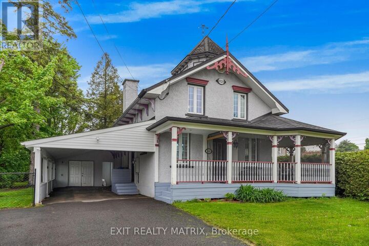 Property Photo:  160 Nelson Street East  ON K6A 1L8 