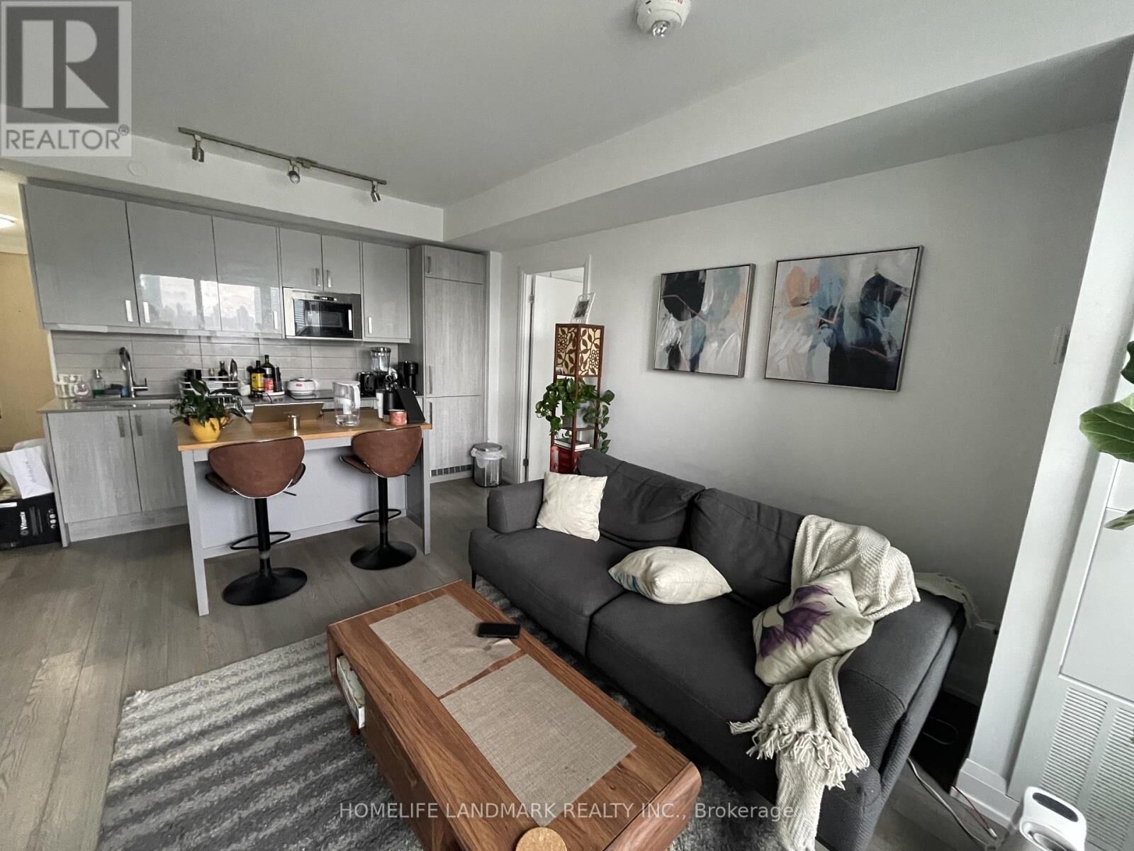 Property Photo:  77 Mutual Street 2708  ON M5B 2A9 