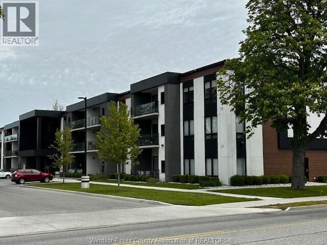 Property Photo: 140 Main Street East 203 ON N9Y 1A4