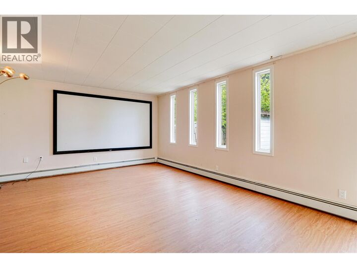 Property Photo: 120 Saguenay Street BC V8C 1W8
