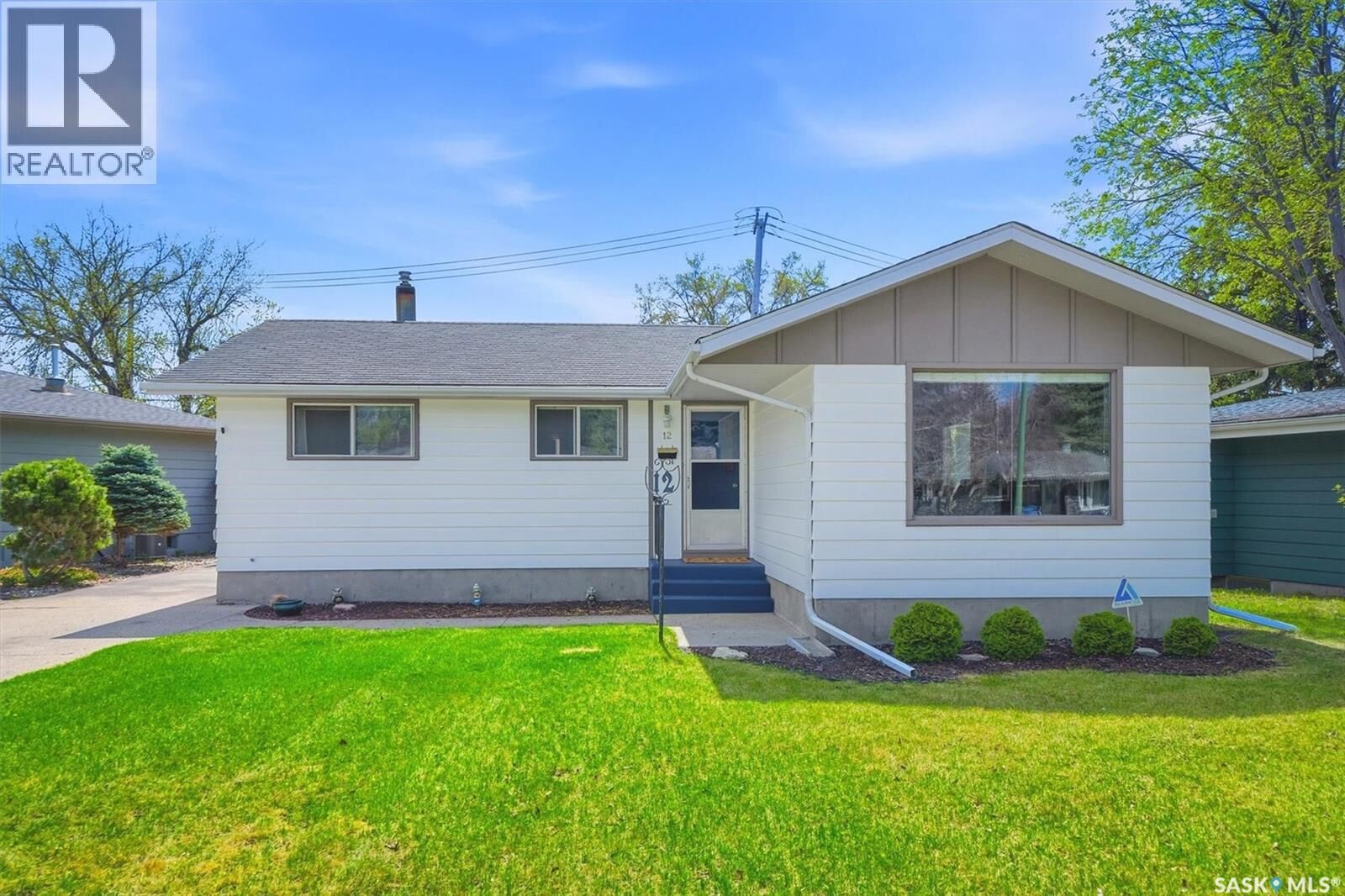 Property Photo:  12 Murphy Crescent  SK S7J 2T4 