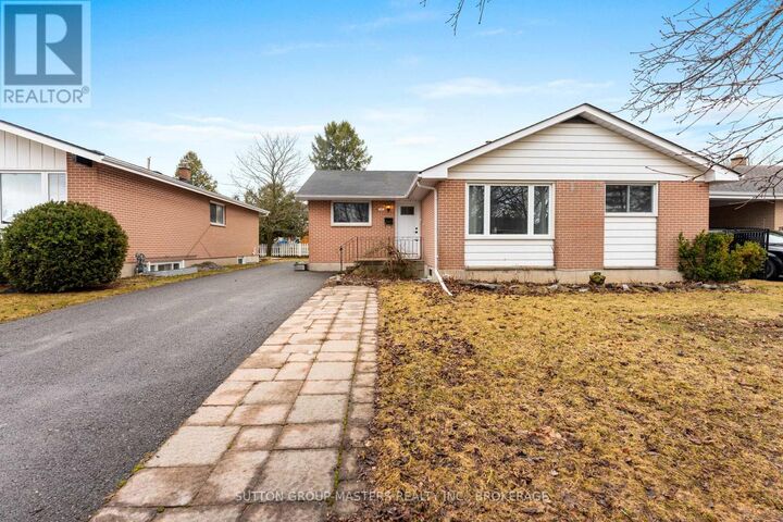 Property Photo:  35 Holland Crescent  ON K7M 2V7 