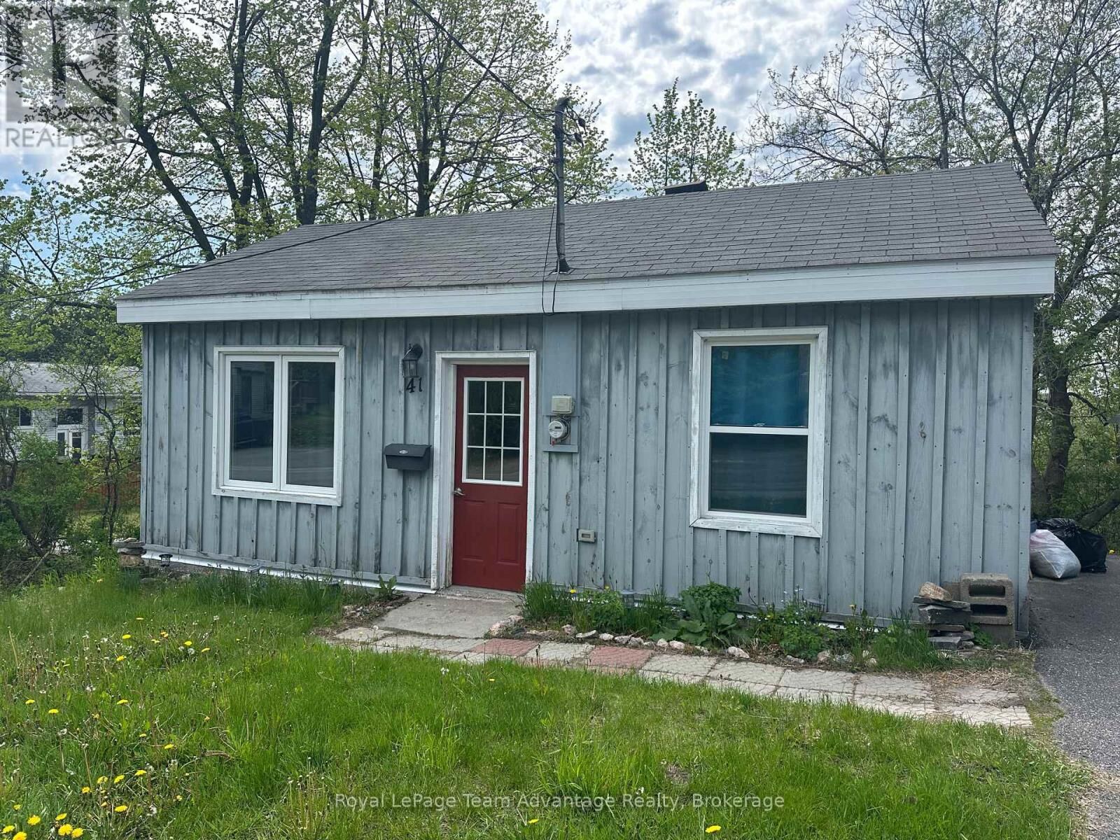 Property Photo: 41 Emily Street ON P2A 2P5