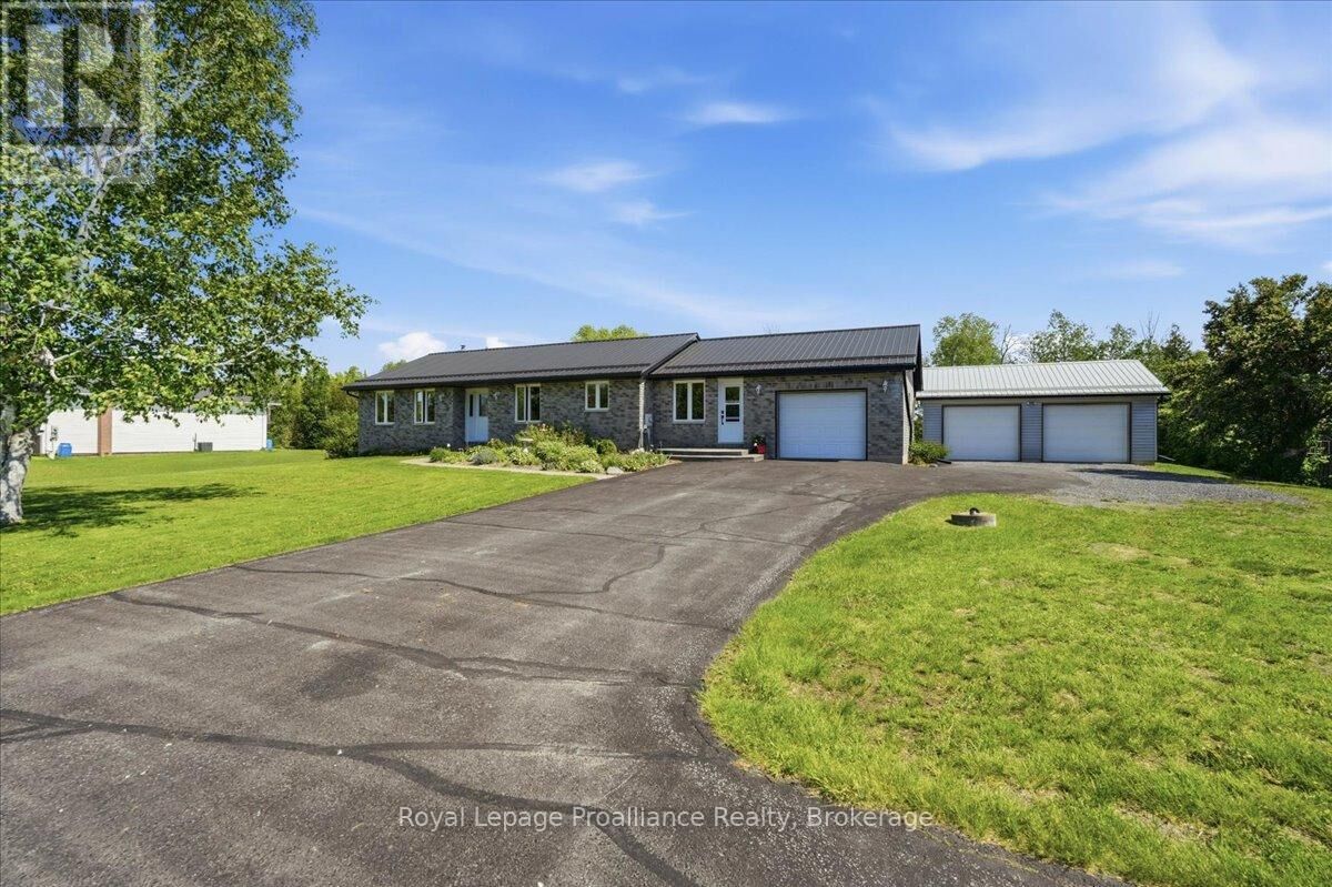 Property Photo:  330 Thrasher Road  ON K0K 2V0 