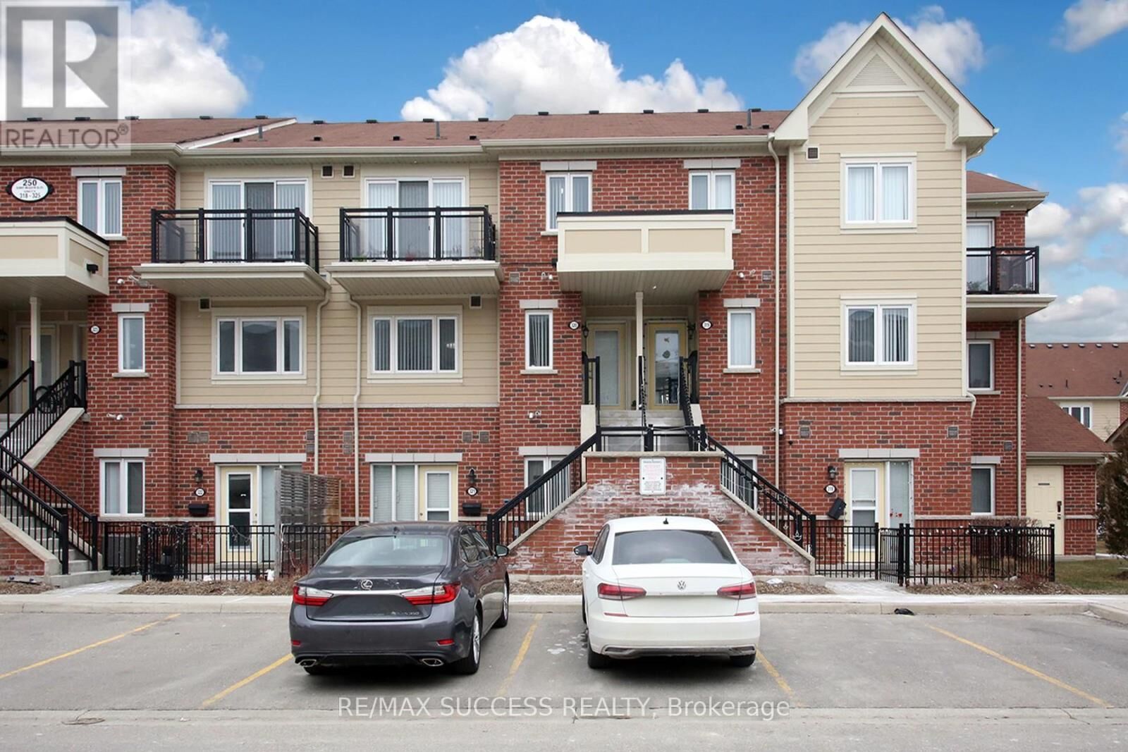 Property Photo:  250 Sunny Meadow Boulevard 320  ON L6R 3Y7 