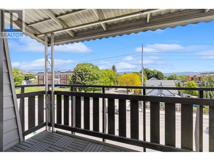 Property Photo: 1860 Richter Street 303 BC V1Y 2M9