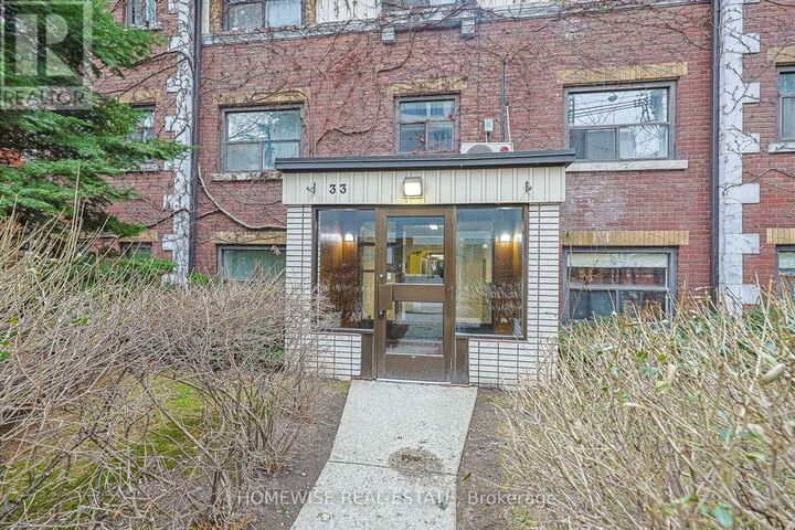 Property Photo:  33 Maitland Street 302  ON M4Y 1C8 
