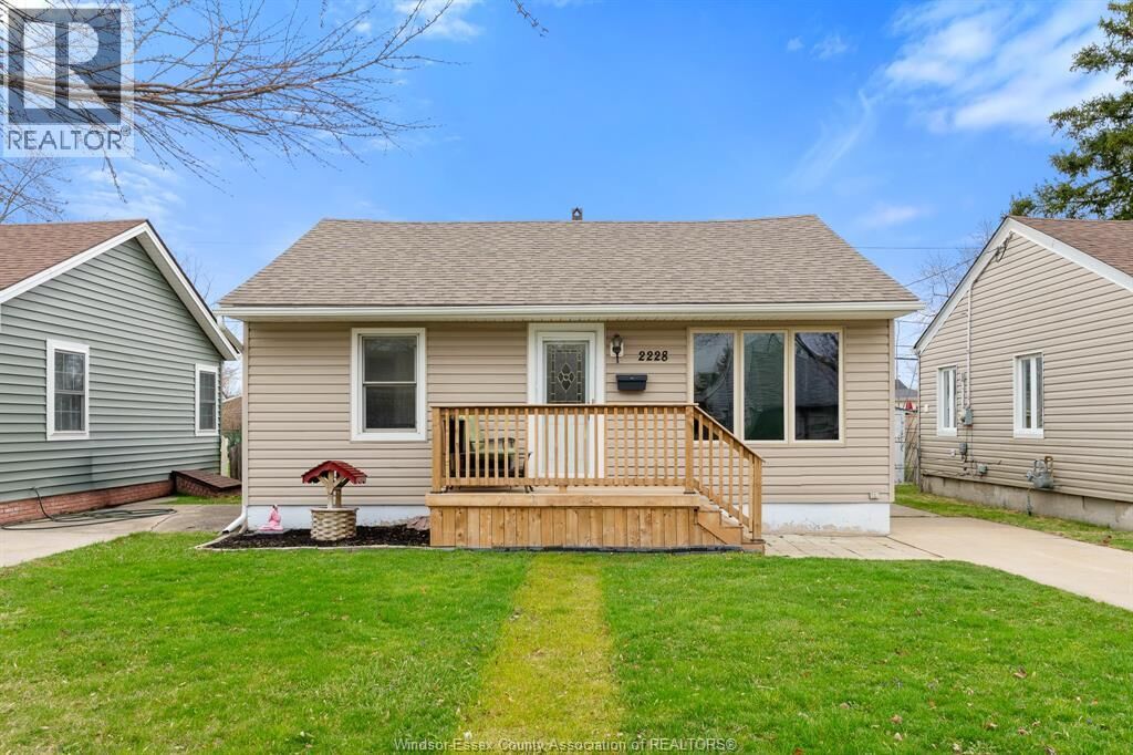 Property Photo:  2228 Elsmere Avenue  ON N8W 2C6 