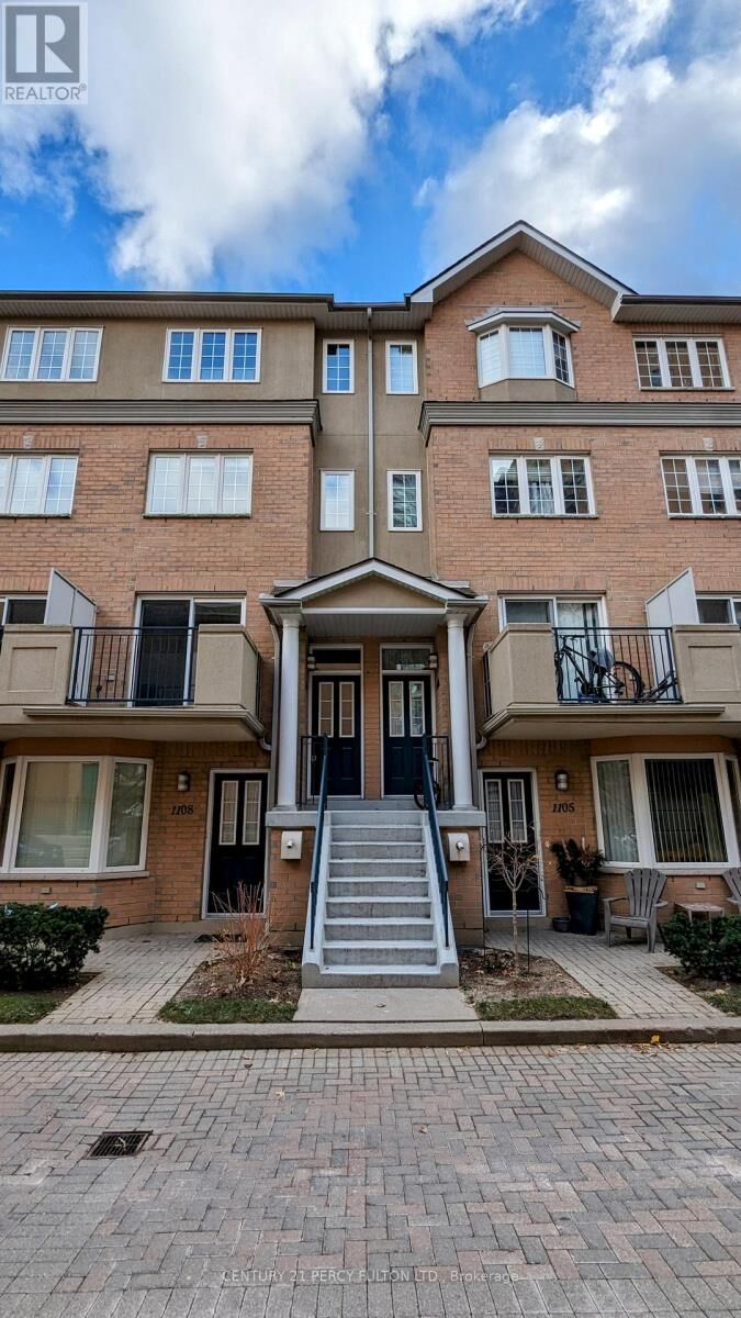 Property Photo:  28 Sommerset Way 1107  ON M2N 6W7 