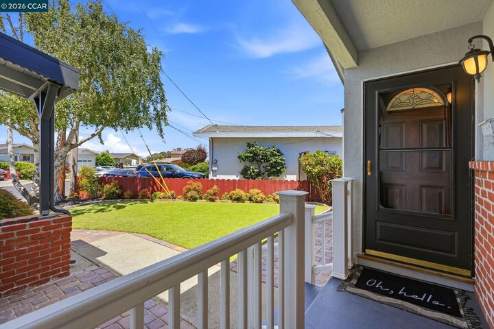 Property Photo: 2571 Francis Dr CA 94564