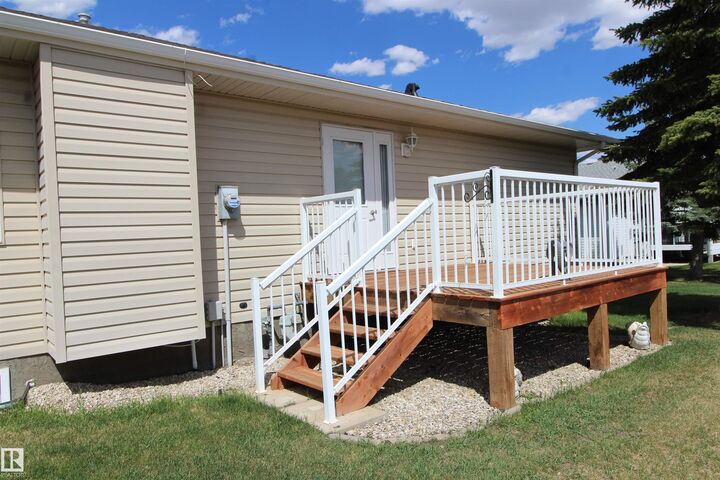 Property Photo:  7001 Northview Drive 334  AB T9A 0H1 