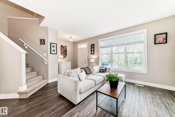 Property Photo:  2125 24 Street NW  AB T6T 0Y4 