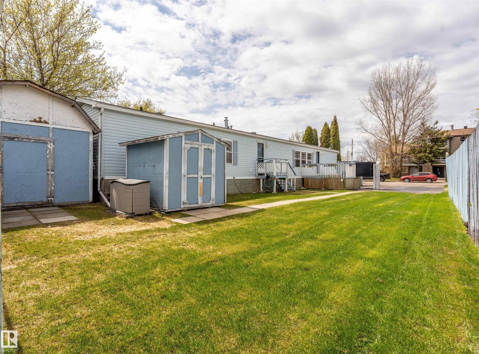 Property Photo:  5329 54 Street  AB T9M 1W2 