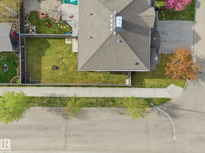 Property Photo:  32 Vista Street  AB T7X 4P6 