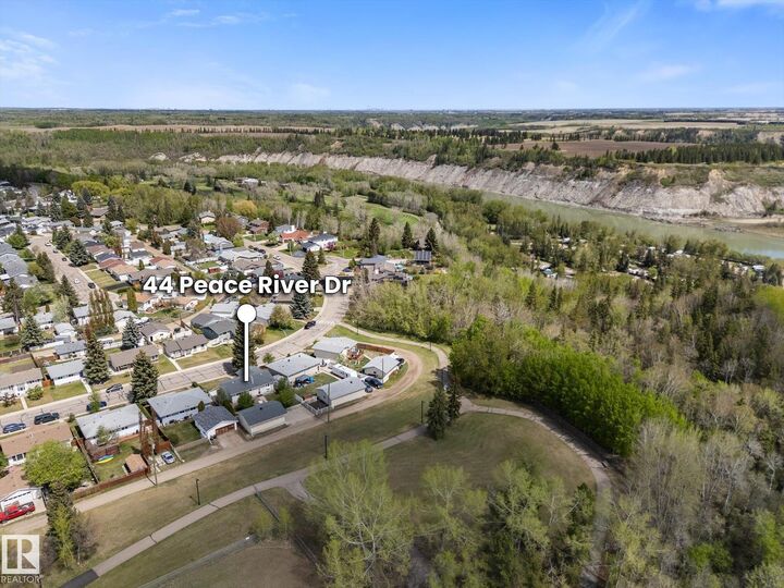 Property Photo:  44 Peace River Drive  AB T9G 1N4 