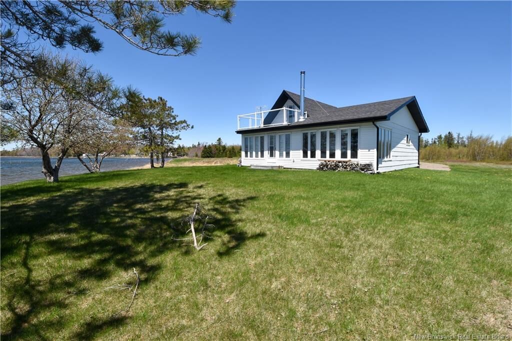 Property Photo:  470 Sureau Blanc  NB E1X 4T9 